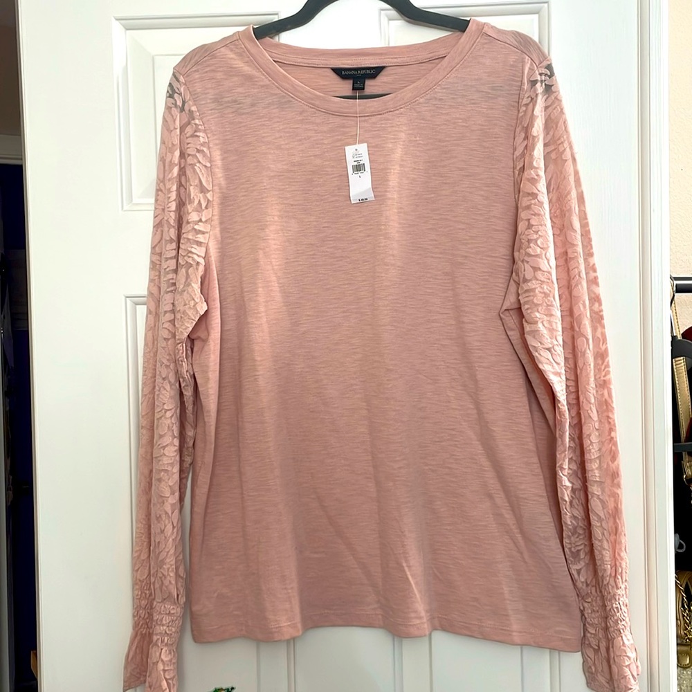 Women’s pink lace long sleeve top